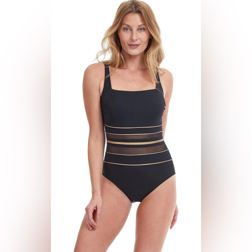 Gottex Women's Standard One-Piece Swimsuit